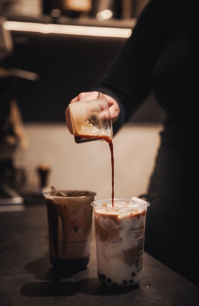 kahvi kuplatee / coffee bobatea